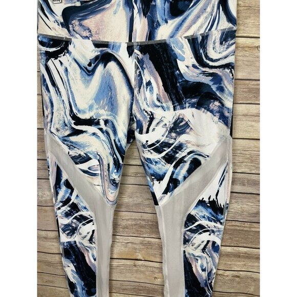 Fabletics Medium Swirl Print Leggings Mesh Inserts - Picture 3 of 10